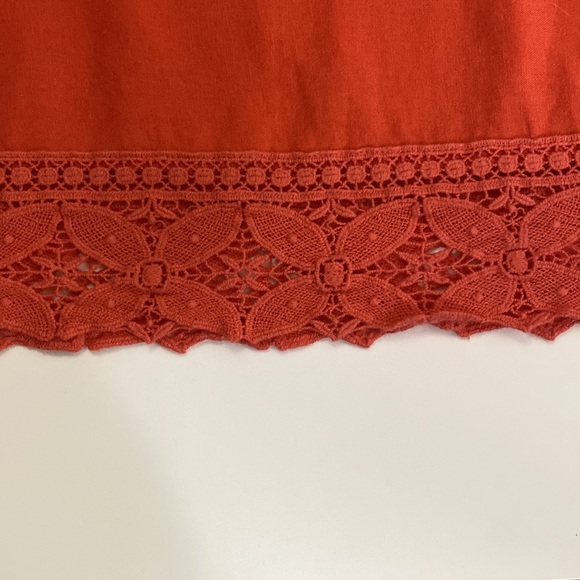 Linen crochet design top - Picture 5 of 9